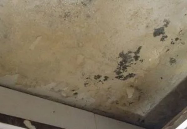 连云阳台漏水维修公司分享下连云卫生间渗水维修需要注意哪些问题。